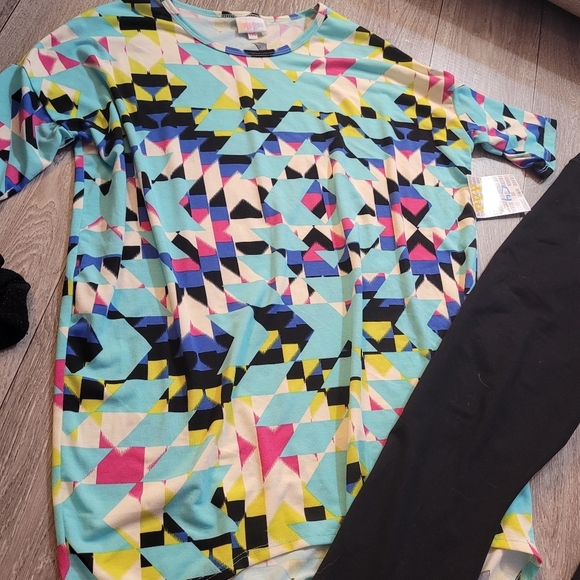 Oversized Shirt - Picture 3 of 7